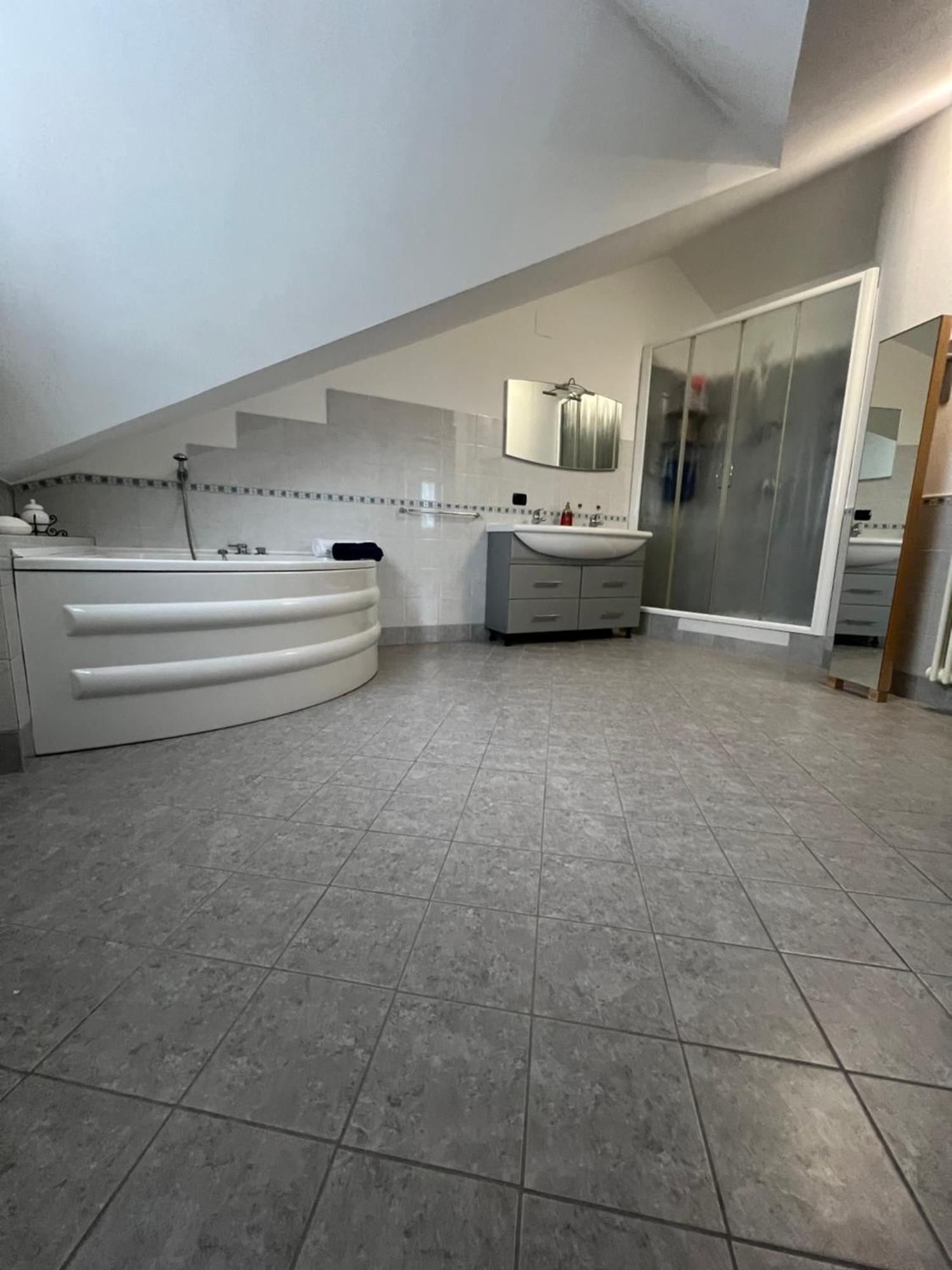Casa I Cedri Apartment Borgo San Dalmazzo Luaran gambar